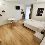 Gallery Apartmanhotel