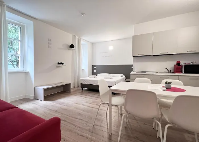 Aparthotel Gallery 4*