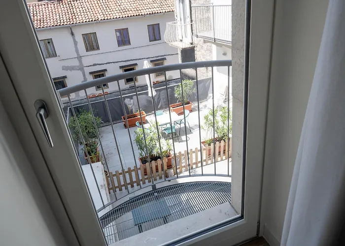 Gallery מלון דירות 4*